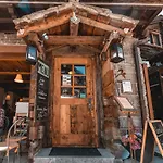 Lodge Weisshorn *