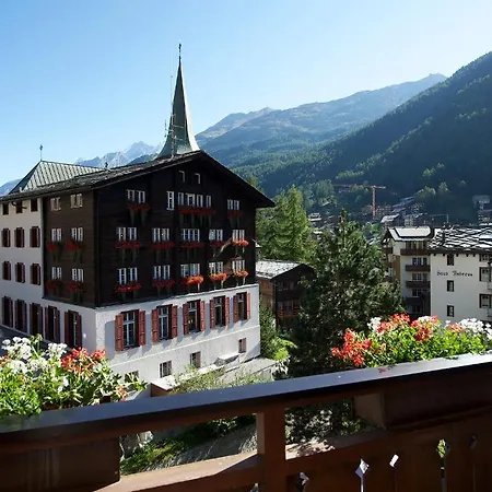 Weisshorn Lodge *